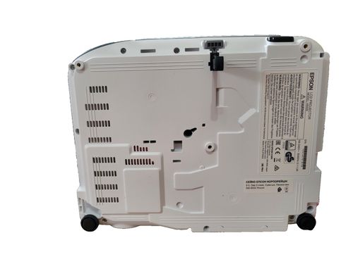 Epson EB-S41 Home Cinema Projector USED ONCE ONLY EXCELLENT CONDITION — image 2