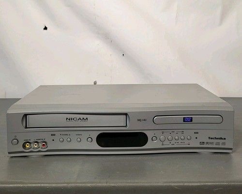 Technika DVR100 VCR VHS DVD Player Combo No Remote Fully Working Silver UK 