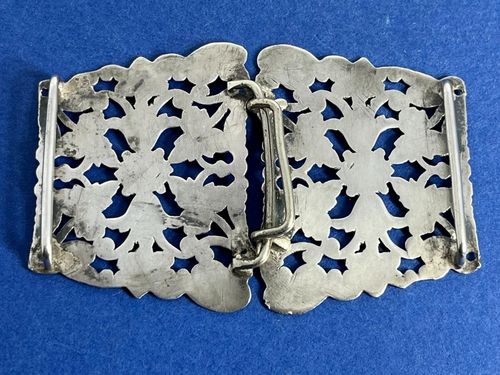 NICE ANTIQUE EDWARDIAN SOLID SILVER NURSES BELT BUCKLE — image 9