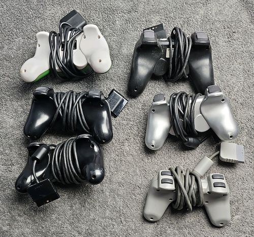PS2 Xbox Gaming Accessories Job Lot Untested Controllers EyeToy Buzz UNTESTED — image 3