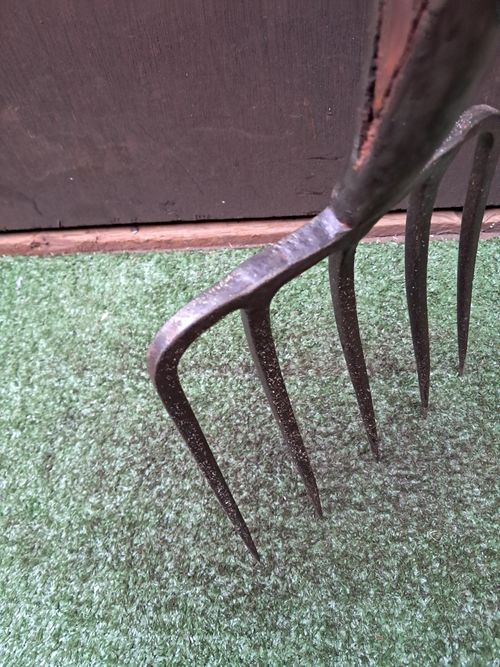 Vintage Garden Fork Spear & Jackson 5 Prong Fork Wood D Block Handle (#160) — image 9