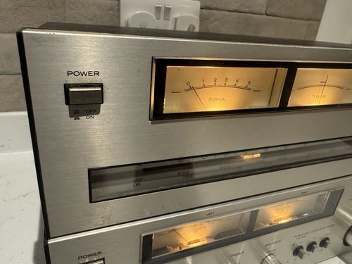 Triumph - HIFI Stereo tuner & Amplifier Silver TT-250 & TA-250Heavy Duty VINTAGE — image 2