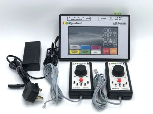 Sig-naTrak ACE DCC Digital Controller v3.20 with 2 Handsets