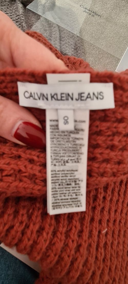Calvin Klein Jeans Women’s 2pc Knit Beanie & Scarf Set Embroidered Logo Rust OS — image 6