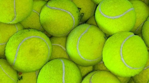 30 Used Tennis Balls For Dogs. All Branded Balls, Slazenger, Head, Dunlop, Etc. — image 7