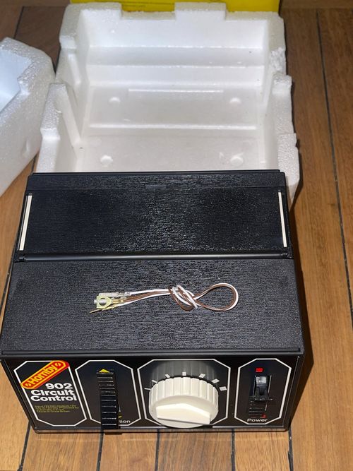 HORNBY 902 CIRCUIT CONTROLLER — image 2