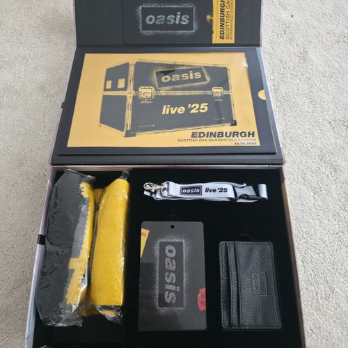 Official Oasis Live '25 VIP Limited Edition Collector's Box Edinburgh 12.08.2025 — image 4