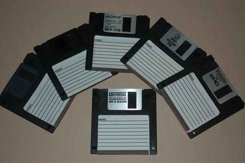 SINGLE FLOPPY DISK - 3.5 Inch 1.44 MB Floppy Disk - TESTED — image 2