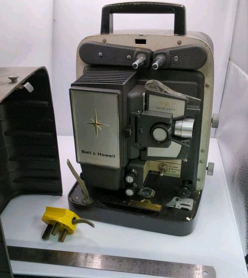 Bell & Howell Super Autoload 8mm Projector – Vintage – Untested — image 4