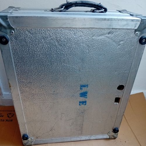 Heavy Duty Metal Turntable Deck Flight Case - Technics, Numark, Pioneer  — image 7