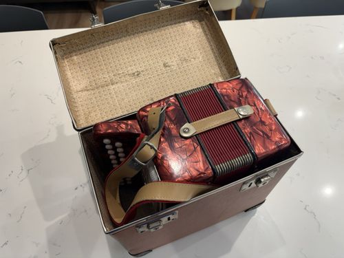 Vintage Delicia Popular C/F Melodeon Button Accordion 21/8 Red + Original Case — image 11