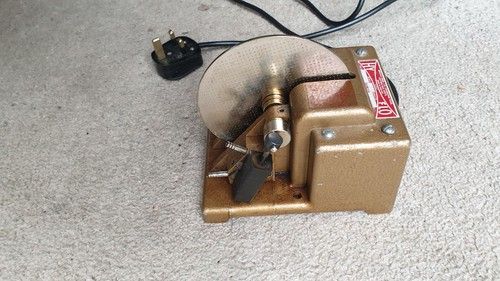 Medcalf hi flo piston aquarium fish tank air pump