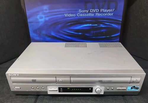 Sony SLV-D950 Dolby Digital DVD Player / Video Cassette Recorder Main Unit — image 1