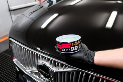 SOFT99 DARK AND BLACK WAX 00010 -CARNAUBA GLOSS PAINT PROTECTION FOR DARK PAINTS — image 3
