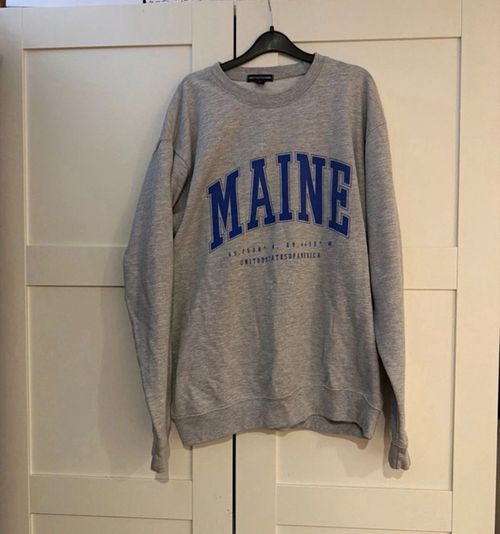 PrettyLittleThing Women's Grey Graphic Print Crew Neck Sweatshirt Long Sleeve S — image 1