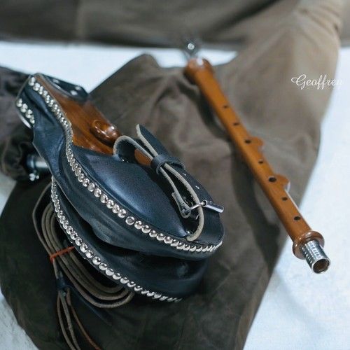 Geoffrey | Irish Uilleann Bagpipe Bellows Pump | Free Reeds, Booklet & Carry Bag