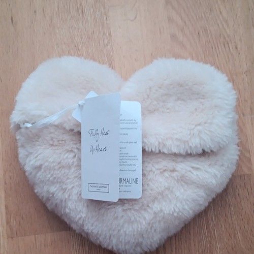 The White Company Faux Fur Heart Heat Up In Microwave & Cover, Cream