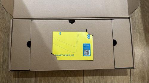 EE Smart Hub Plus Smart Home Hub Boxed — image 2