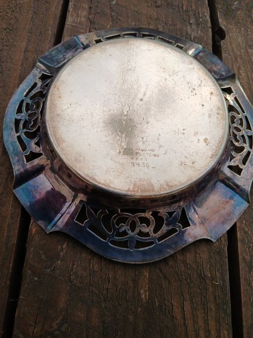VINTAGE PLATED GLASS LINED BUTTER DISH Regis Plate EPNS — image 7
