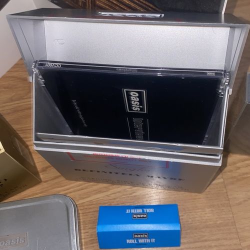 Oasis Memorabilia Job Lot Please Read Description Liam Noel Gallagher — image 8