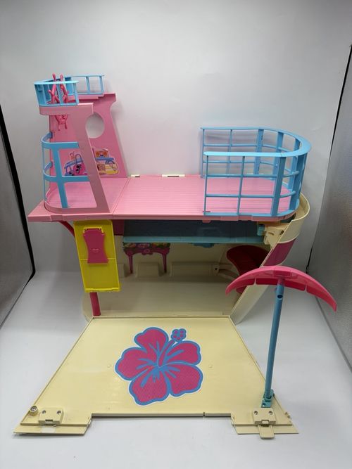 Barbie Sisters Cruise Ship Playset with Slides & Pool 2012  — image 17