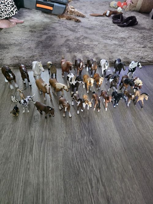 Schleich Hanoverian foal (marked © 2003 Schleich) — image 3