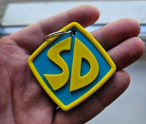 Scooby Doo Style Dog Tag Keyring | 6cm 3D Printed Cosplay Accessory — image 1
