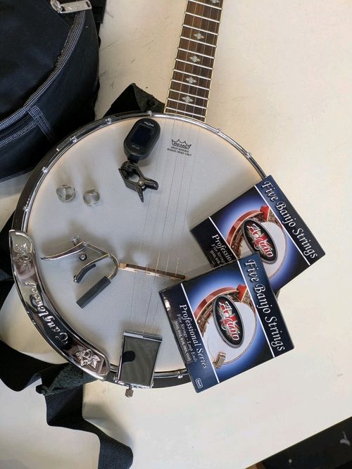 Tanglewood TWB 18 M5 5 String Banjo || Soft Case & Accessorie | Maple Back F106 — image 2