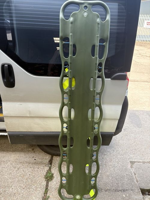 Laerdal BaXstrap Spinal board with straps — image 3