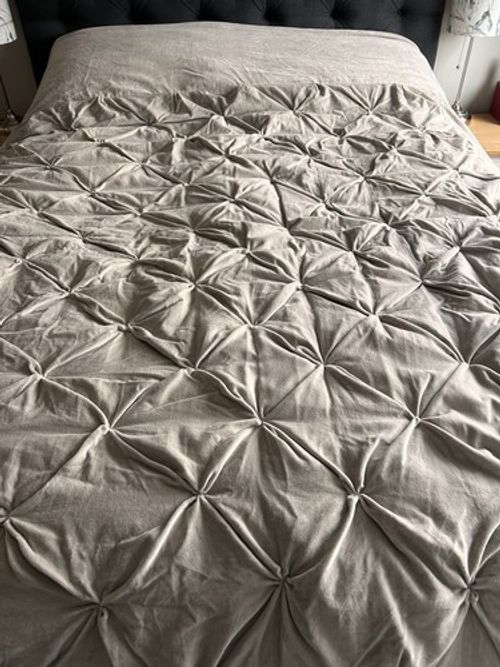 Laura Ashley Quilted Bedspread/Throw, 240 X260cm, Light Grey/Neutral