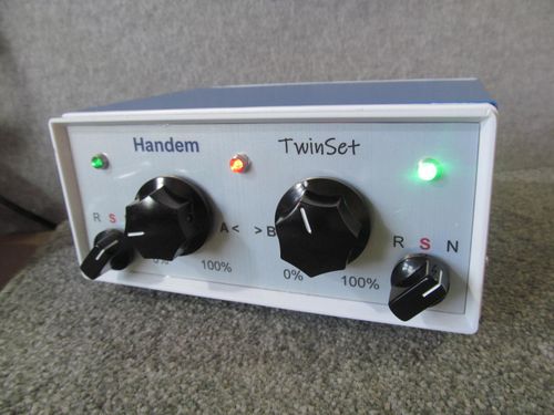 Handem Twin Track Controller. Excellent N, 00, 0 gauge control. Rapid Delivery — image 7