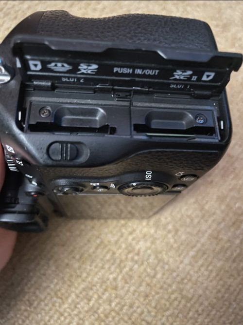 Sony Alpha a7 III ILCE-7M3 24.2MP Mirrorless Camera Body Only Black — image 4