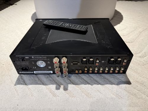 Cambridge Azur 851A integrated amplifier — image 3