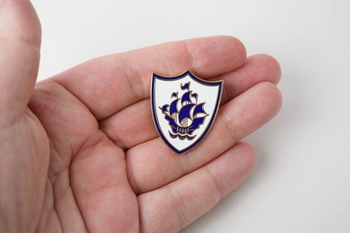 Blue Peter Pin Badge - Gold Plated — image 7