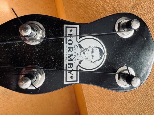Dallas Banjo Uke C Model 4-String Tenor Closed Back w/ Hard Case Vintage 1934 — image 11