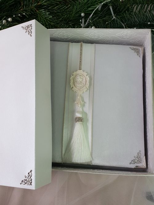 Wedding photo album in a gift box size. Size Photo Album 22x22.5cm.( 200 photo) — image 6