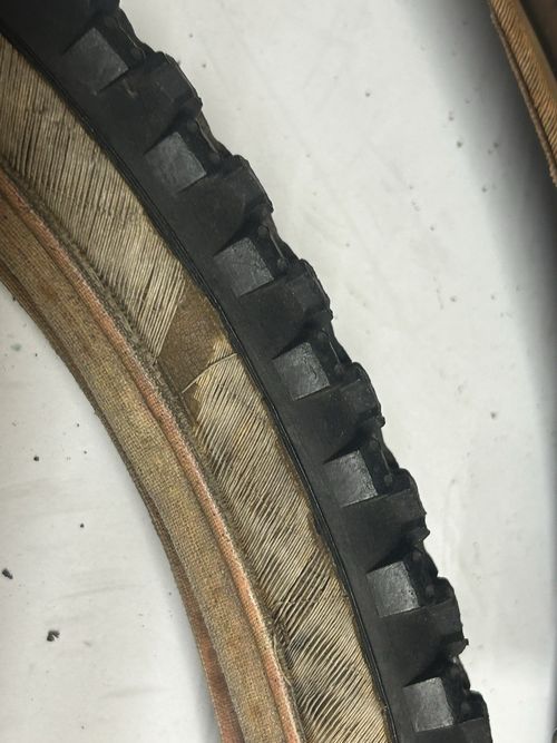 Mitsuboshi Comp 3 III bmx 20” Tires & Tubes 20x1.75 Old School Vintage Bmx — image 8