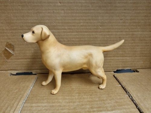 Beswick Golden Labrador Ceramic Dog Figure 5.5" By 8"
