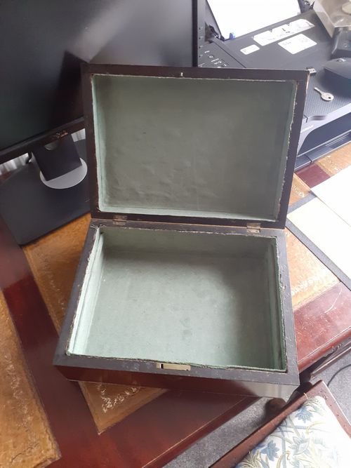 vintage wooden box with hinged lid — image 2