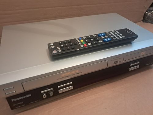 PANASONIC NV-VP33  NICAM DVD VCR VHS Video Cassette Recorder player DVD COMBI — image 2