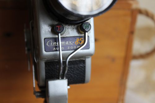 Cinemax 85E Auto Zoom Vintage Movie Camera  untested but motor runs — image 8