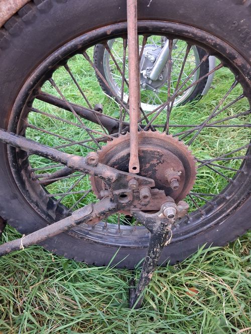 AJS 350 model 16  girder fork. — image 5