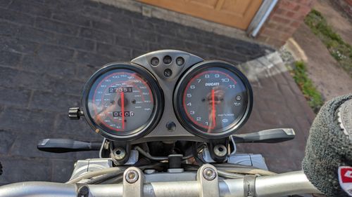 Ducati Monster M900 Dark — image 11