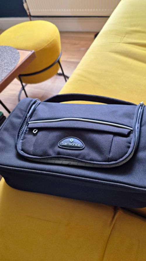 Samsonite Air Toilet Kit Travel Toiletry Bag Black Nylon A45009033