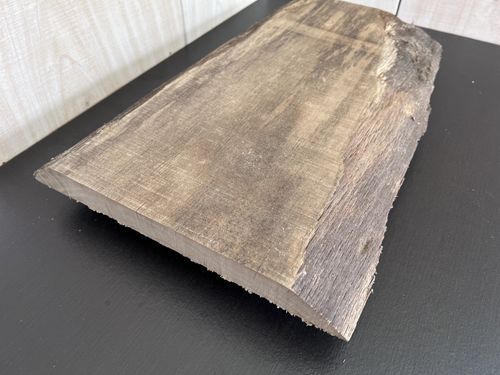 Live Edge Solid Oak Board Offcut For Woodworking Projects Like Chopping Boards — image 2
