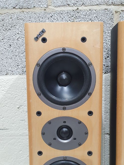Acoustic Energy Aelite On-Wall Floorstanding Speakers Pair Brown 2-Ways Stereo — image 2