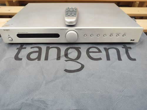 Tangent DAB‑100 Digital DAB/FM Tuner | Fully Working | Great Condition | Remote — image 1
