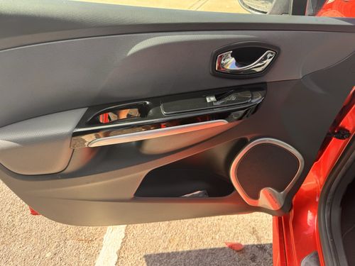Renault, CLIO, Hatchback, 2015, Semi-Auto, 1197 (cc), 5 doors — image 8