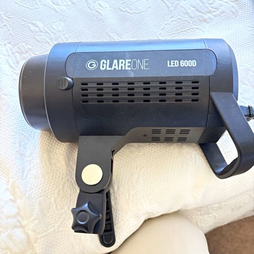 GlareOne LED 600D 600W Continuous LED Studio Light, Portable AC, Black — image 1