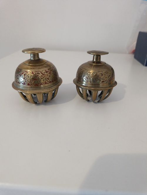 Vintage Elephant Claw Bells X2 Brass Metal — image 1